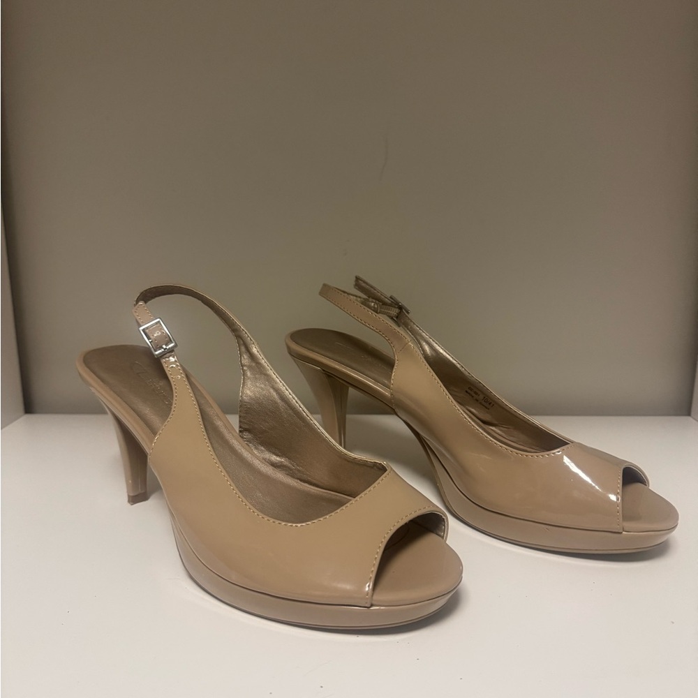 CL by Laundry Tan Heels with Slingback and Peep-Toe Style